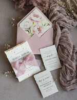 Zaproszenia ślubne z perełkami / tłoczeniem darte złocone zaproszenia ślubne z perełkami, różowe peonie zaproszenie na ślub z perełkam, rwane złocone zaproszenie na ślub cywilny perły i piwonie18