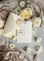 Zaproszenia ślubne z perełkami / tłoczeniem zaproszenia ślubne w kieszonce, eleganckie zaproszenia ślubne z jedwabną wstążką, tłoczone zaproszenia na ślub i wesele, tłoczone złote zaproszenie na ślub3