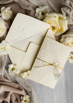 Zaproszenia ślubne z perełkami / tłoczeniem eleganckie ślubne zaproszenia, kremowe  zaproszenia ślubne, złote tłoczone zaproszenia ślubne, zaproszenia na ślub z tłoczonymi kwiatami 4