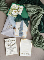 Zaproszenia ślubne z perełkami / tłoczeniem złote zaproszenia ślubne z perełkami, eleganckie zaproszenie na ślub w kalkowym etui,  złocone zaproszenie na ślub cywilny perły0