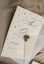 Zaproszenia ślubne z perełkami / tłoczeniem złocone zaproszenia ślubne z perełkami kalkowa koperta , minimalistyczne zaproszenie na ślub z perełkami i kalką, kalkowa koperta z perłami złocone zaproszenie na ślub cywilny perły4