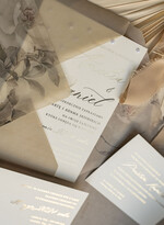 Zaproszenia ślubne z perełkami / tłoczeniem złocone zaproszenia ślubne z perełkami kalkowa koperta, boho zaproszenie na ślub z perełkami i kalką, kalkowa koperta vintage kwiaty z perłami, zaproszenie na ślub cywilny perły1