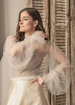 Panna Młoda Bolerka bolerka, narzutki, sweterki bolerko na letni ślub, bolerko z perełkami dla Panny Młodej, bolerko do sukni ślubnej w kolorze ecru, bolerko z szerokimi rękawami12