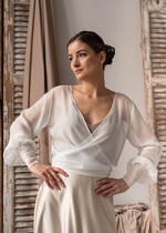 Panna Młoda Bolerka bolerka, narzutki, sweterki Narzutka na letni ślub, Bolerko kopertowe, eleganckie bolerko ślubne, bolerko do sukni ślubnej, delikatne bolerko ślubne, letnia narzutka ślubna0