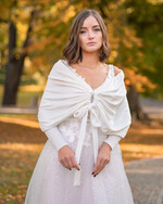 Panna Młoda Bolerka bolerka, narzutki, sweterki ciepłe bolerko z weluru, Welurowe Miekkie Bolerko Ślubne, Etola na jesienny ślub, Narzutka do sukni ślubnej z weluru, bolerko ślubne z weluru12