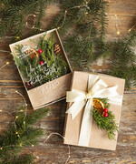 Prezenty Oferta dla Salonów BEAUTY voucher bozonarodzeniowy prezent Prezent dla klientek na święta Voucher, Voucher podarunkowy dla klientów salonu fryzjerskiego bożonarodzeniowy prezent voucher welurowe pudełko - lustrzany voucher na prezent dla niej10