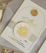Zaproszenia na Komunię dla Dziewczynki dziewczynka  delikatne zaproszenie Komunijne, eleganckie zaproszenia na Komunię , Złote Zaproszenia na Komunię dla dziewczynki, zaproszenia Komunijne ze złotymi literami1