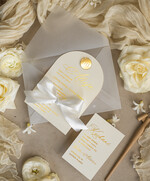 Zaproszenia na Komunię  dziewczynka  zaokrąglone zaproszenia komunijne, zaokrąglone zaproszenie na komunię, eleganckie złote zaproszenia na Pierwszą komunię4