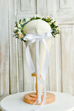 Dodatki dekoracje na komunię  wianki Wianek komunijny z żywych, preparowanych kwiatów w odcieniach zieleni i ecru. Delikatny, lekki i trwały, idealny do stylizacji komunijnej.5