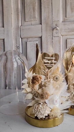 Prezenty, Podziękowania dla Rodziców Kompozycje Kwiatowe / Flowerboxy podziękowanie dla Rodziców na weselu, kwiaty dla Rodziców na prezent, suszone kwiaty w szkle, biała wieczna róża, prezent dla Rodziców kwiaty w szklanej kopule1