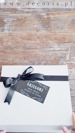 Prezenty dla świadków boxy prezentowe dla Świadka  zestaw prezentowy czy zostaniesz moim świadkiem, etykieta na butelkę, GIFTBOXB DLA ŚWIADKA ZE SPINKAMI I PIERSIÓWKĄ, prezent dla świadka1