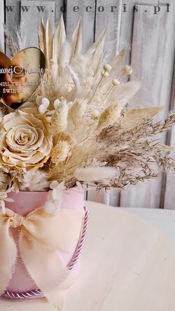 Prezenty dla Mamy kwiaty flowerboxy pomysł na prezent na dzień mamy prezent dla Mamy z okazji dnia Matki, kwiaty prezent dla mamy, kompozycja z suszonych kwiatów pomysł na prezent dla mamy1
