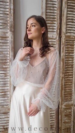 Panna Młoda Bolerka bolerka, narzutki, sweterki bolerko na letni ślub, bolerko z perełkami dla Panny Młodej, bolerko do sukni ślubnej w kolorze ecru, bolerko z szerokimi rękawami1