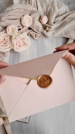 Zaproszenia ślubne Złote Glamour Eleganckie złote zaproszenia ślubne z lustrzanym monogramem, Kopertowe zaproszenie na ślub złocone, zaproszenia na ślub w stylu glamour, złote napisy na zaproszeniach ślubnych 1