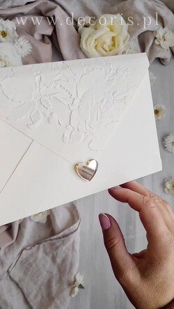 Zaproszenia ślubne z perełkami / tłoczeniem zaproszenia ślubne w kieszonce, eleganckie zaproszenia ślubne z jedwabną wstążką, tłoczone zaproszenia na ślub i wesele, tłoczone złote zaproszenie na ślub1