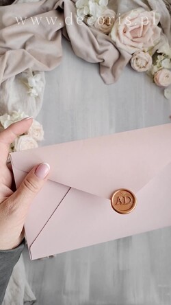 Zaproszenia ślubne Złote Glamour Eleganckie złote zaproszenia ślubne z lustrzanym monogramem, Kopertowe zaproszenie na ślub złocone, zaproszenia na ślub w stylu glamour, złote napisy na zaproszeniach ślubnych 1