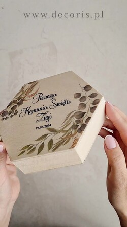 Pamiątki Prezenty na komunię  pamiątki na komunie  Co zamiast kartki na komunię pudełko pamiątka Pierwszej Komunii Świętej, kartka na komunię1